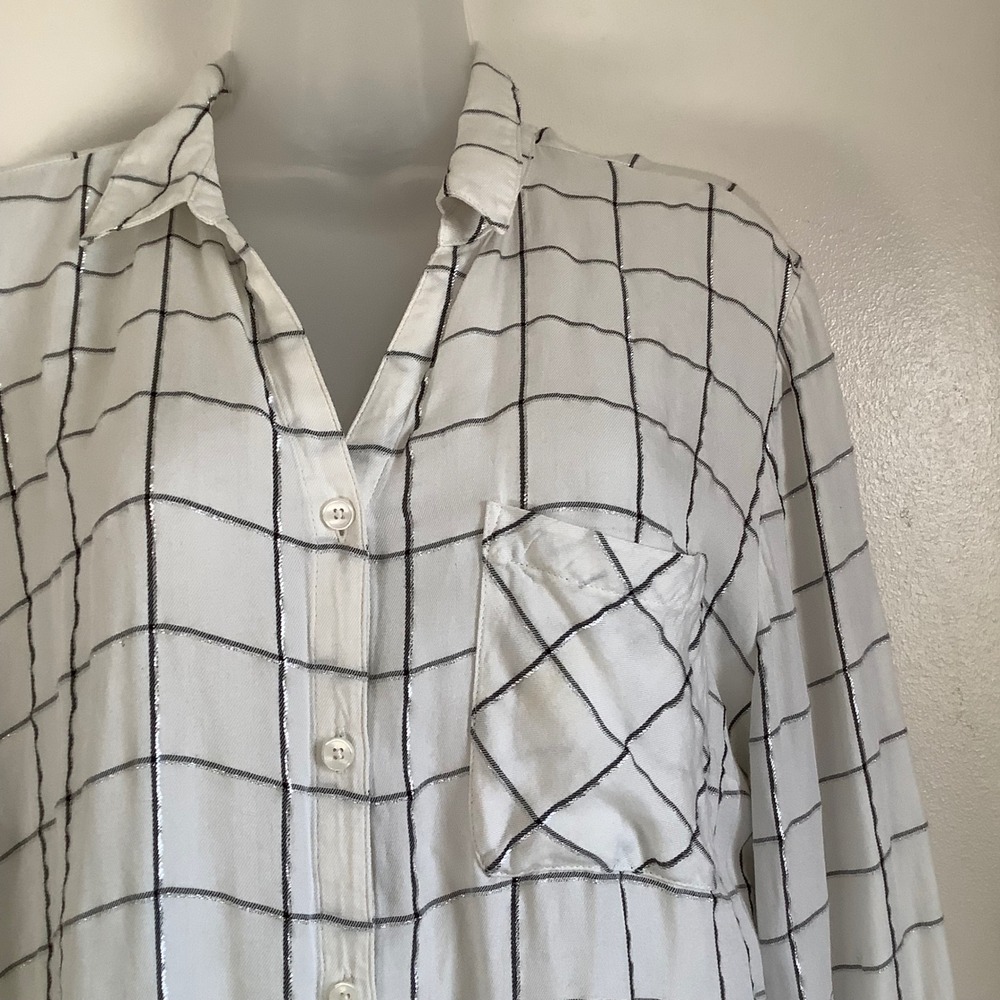 Chicos White Black Windowpane Silver Metallic Lurex Button Down Shirt Size 3 XL